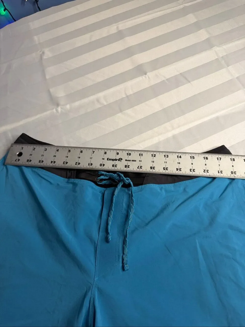 Patagonia Men’s Hydrolock Blue Board Shorts Swim Trunks Size 38